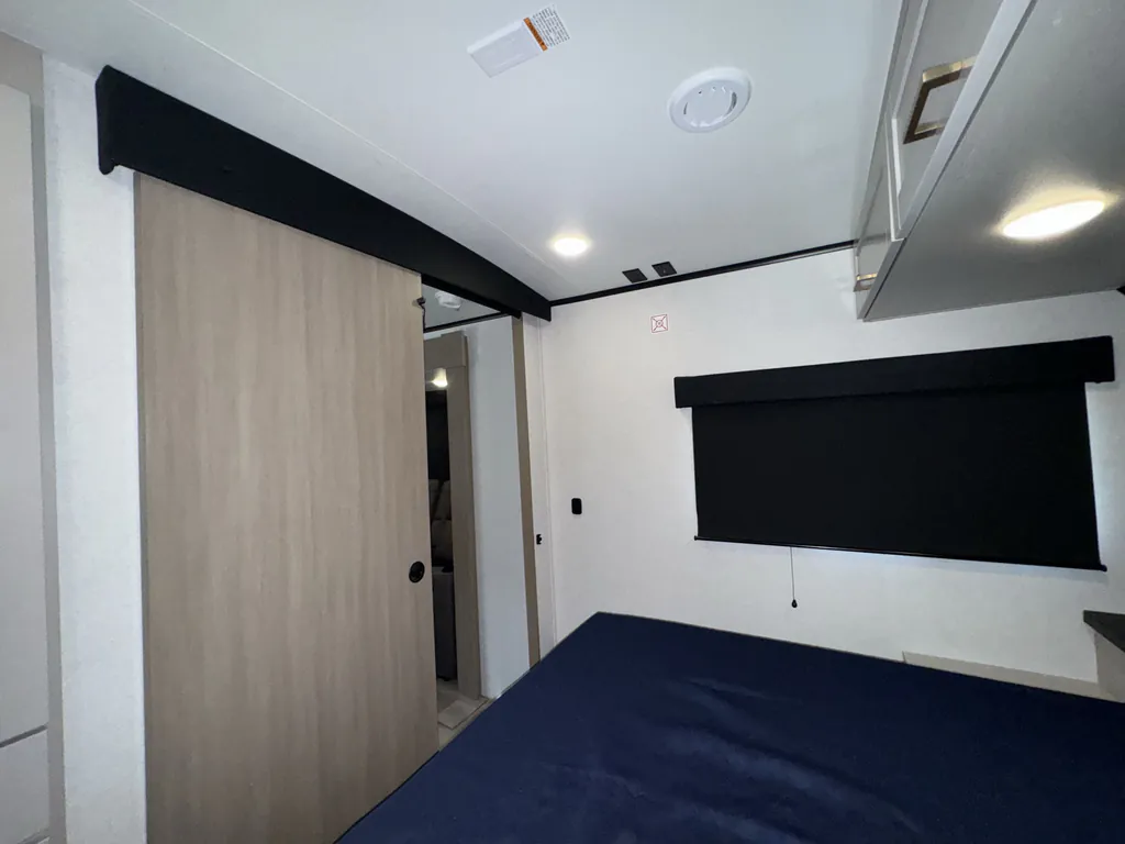 2027 Jayco Jay Feather 29BHB, Photos photo 16