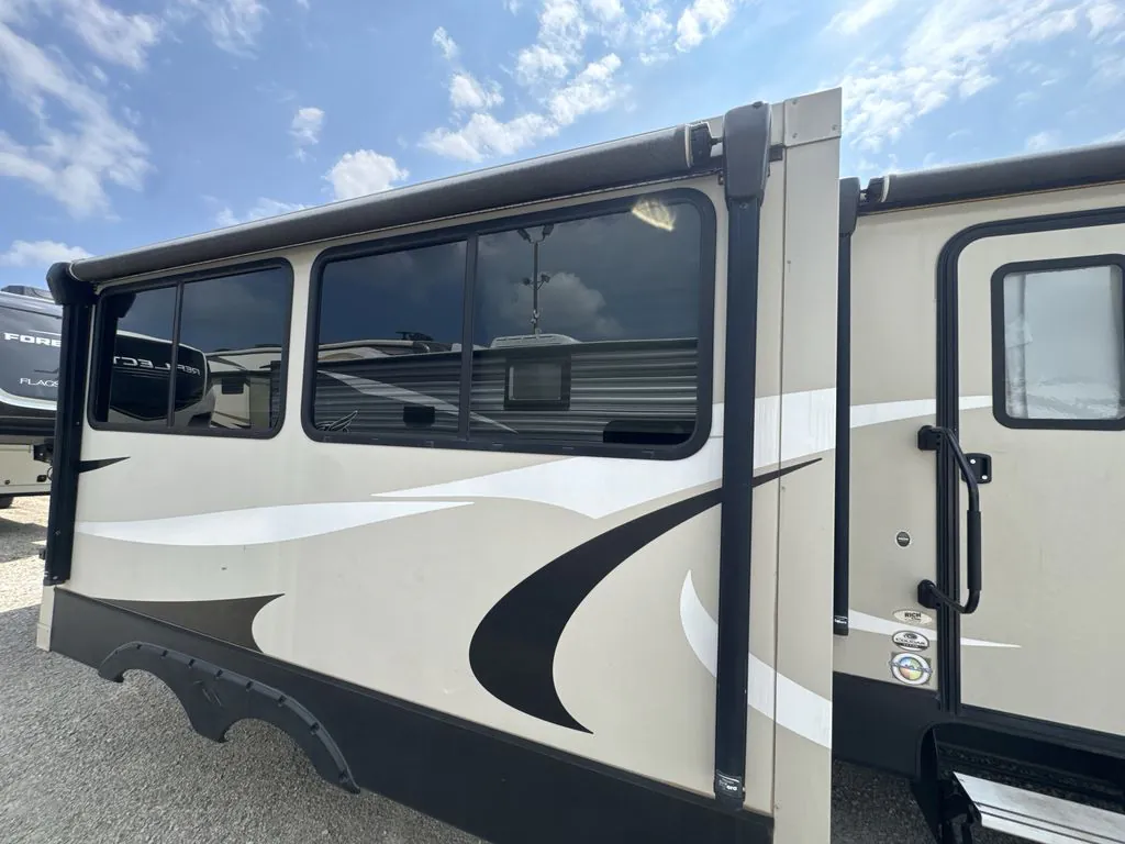 2019 Keystone Cougar Half-Ton 34TSB - Photo 4