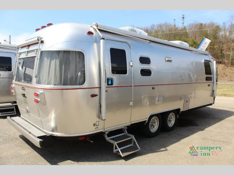 2026 Airstream Stetson + 6666 Special Edition Queen Bed - Photo 4