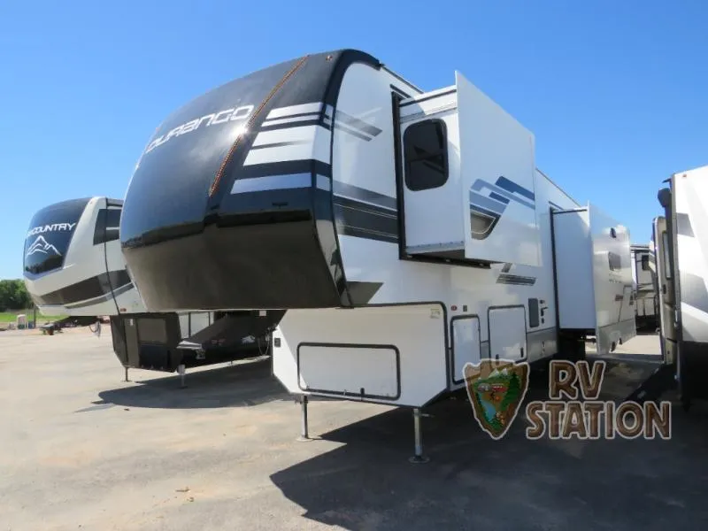 2024 KZ Durango 333RLT - Photo 2