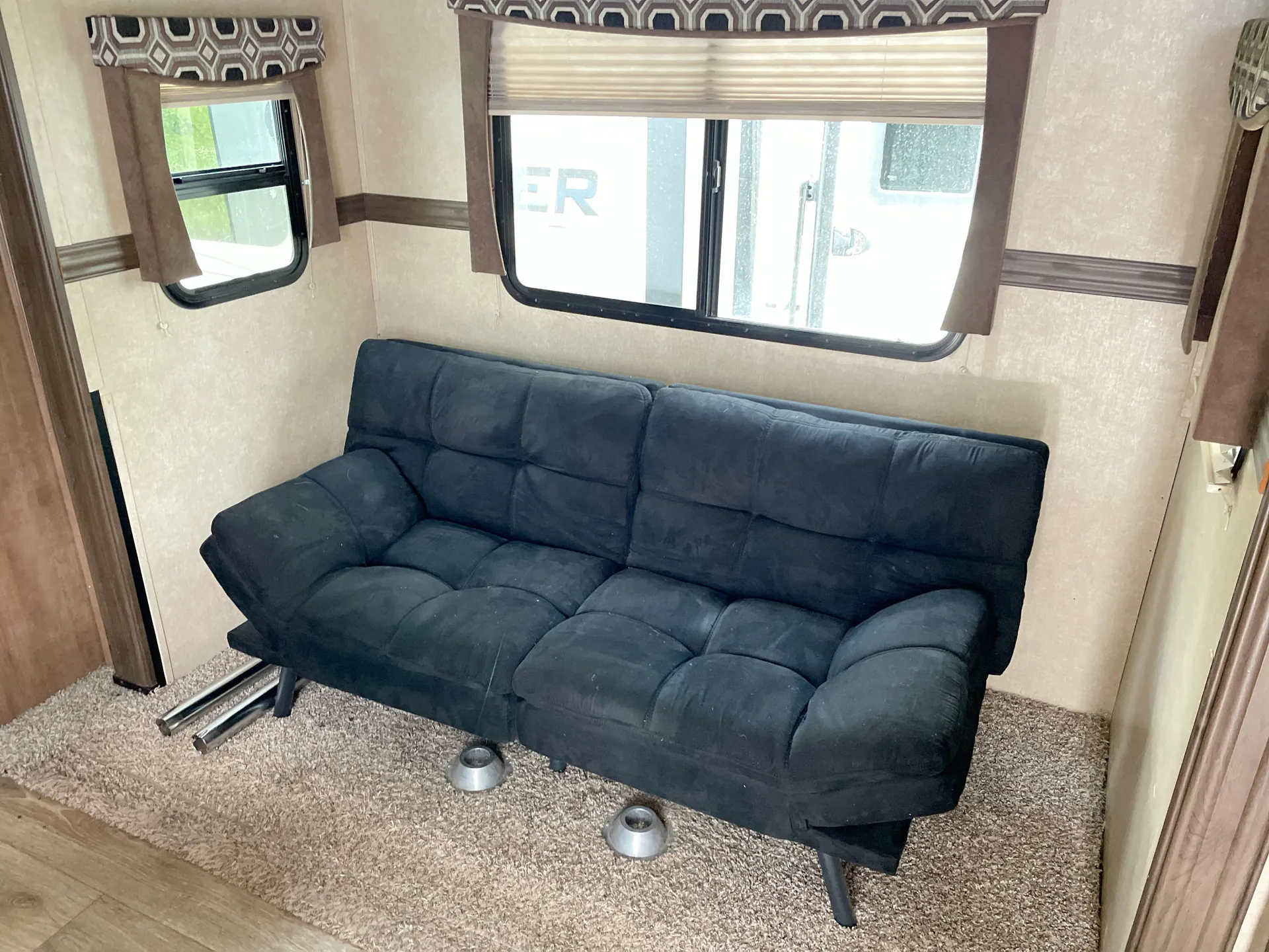 2015 Cruiser RV Radiance 22RBDS — living area main