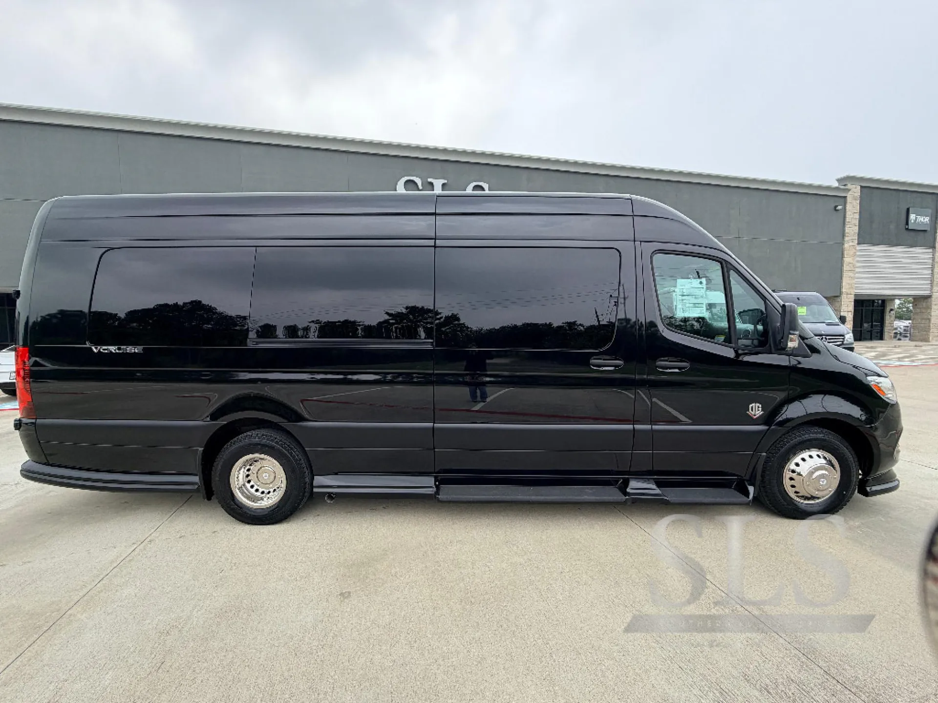 2026 OGV Luxury Coach V-Drive 9RB - Photo 3