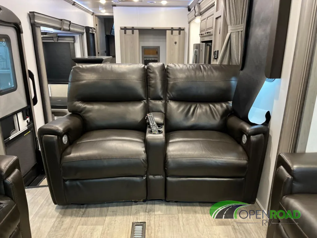 2022 Keystone Montana 3763BP, Photos photo 5