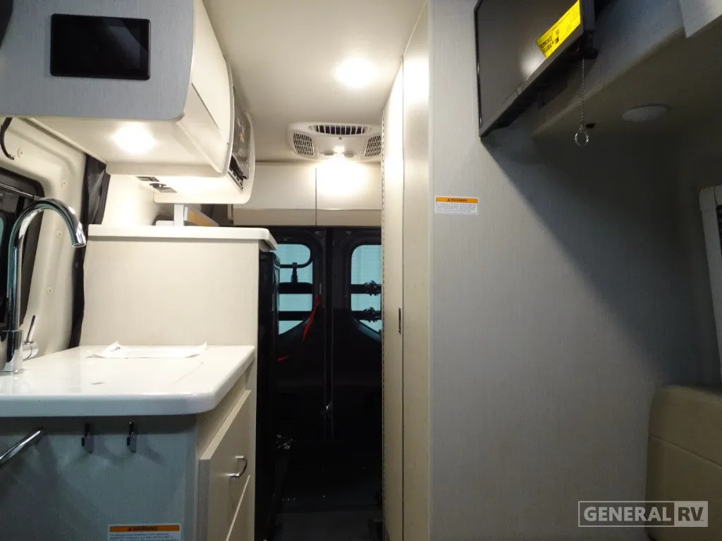 2026 Thor Motor Coach Tranquility 19M - Photo 3