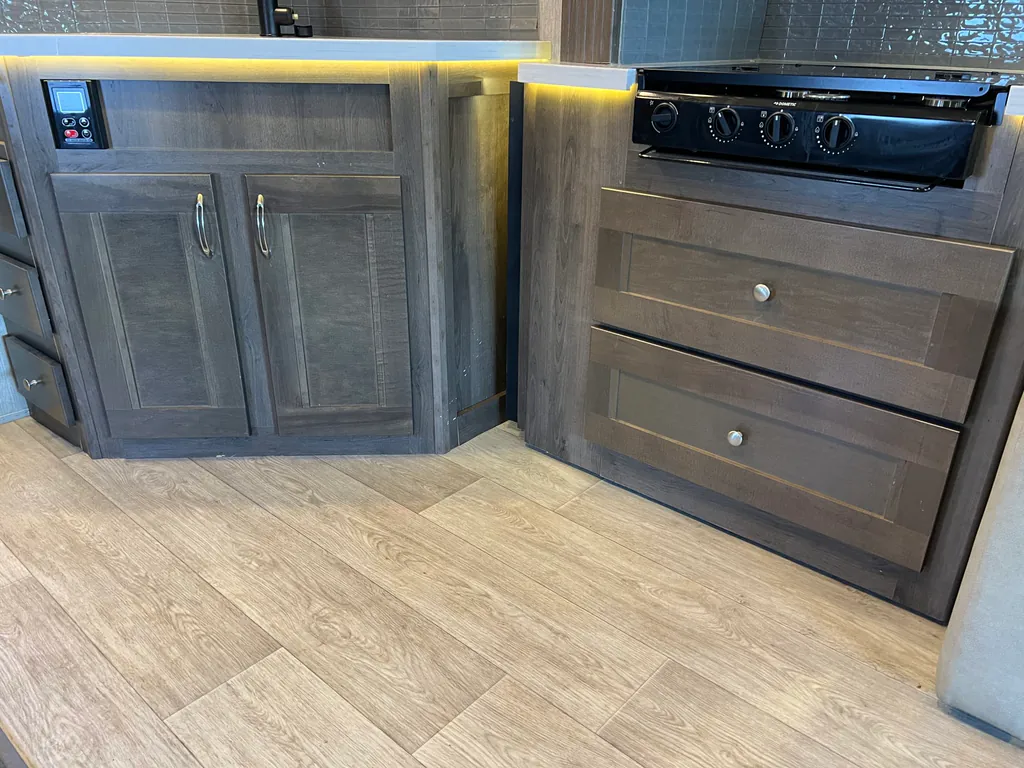2023 Nexus Wraith 33W, Photos photo 12