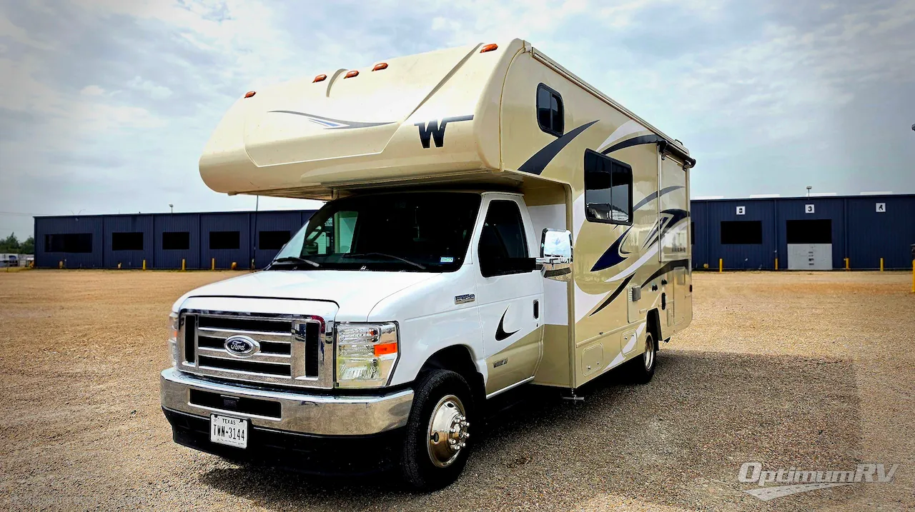 2024 Winnebago Minnie Winnie 22M - Photo 2