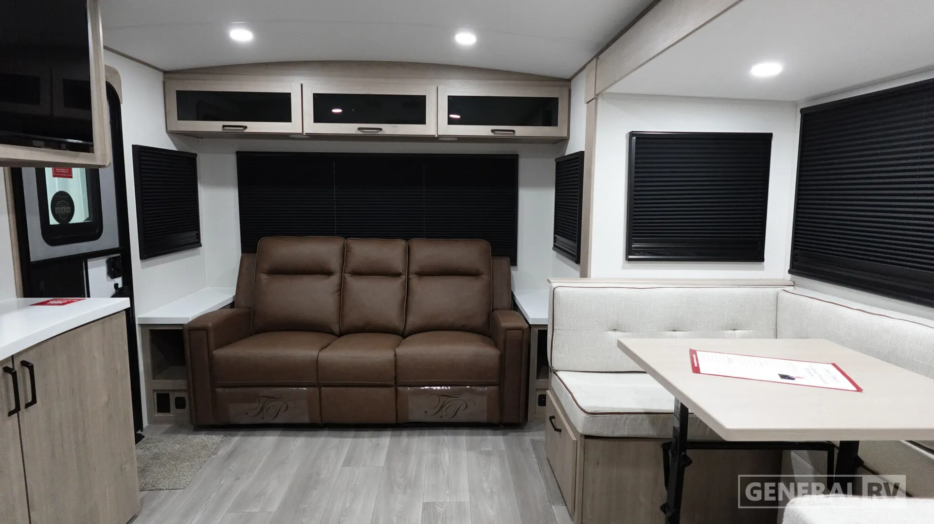 2026 Grand Design Imagine 2500RL - Photo 3