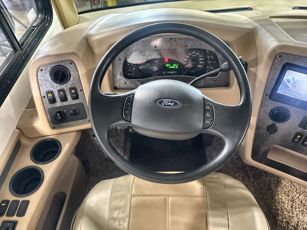 2015 Newmar Canyon Star 3914, Photos photo 35