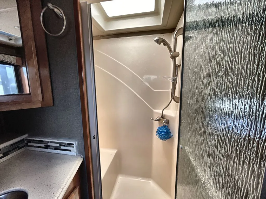 2019 Fleetwood Pace Arrow 38N, Photos photo 54
