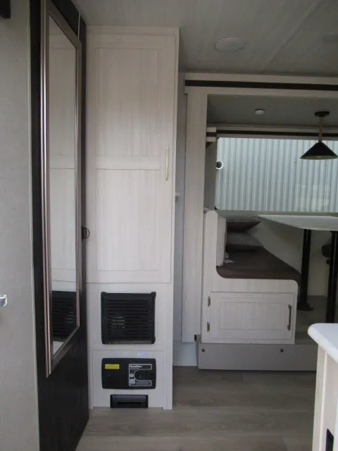 2025 Forest River Surveyor Legend 19RBLE, Photos photo 12