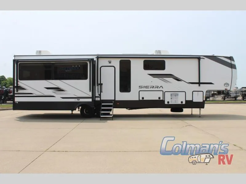 2025 Forest River Sierra 3900HBLR - Photo 2