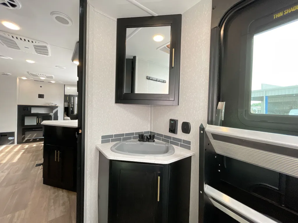 2022 Forest River Cherokee 274BRB, Photos photo 19