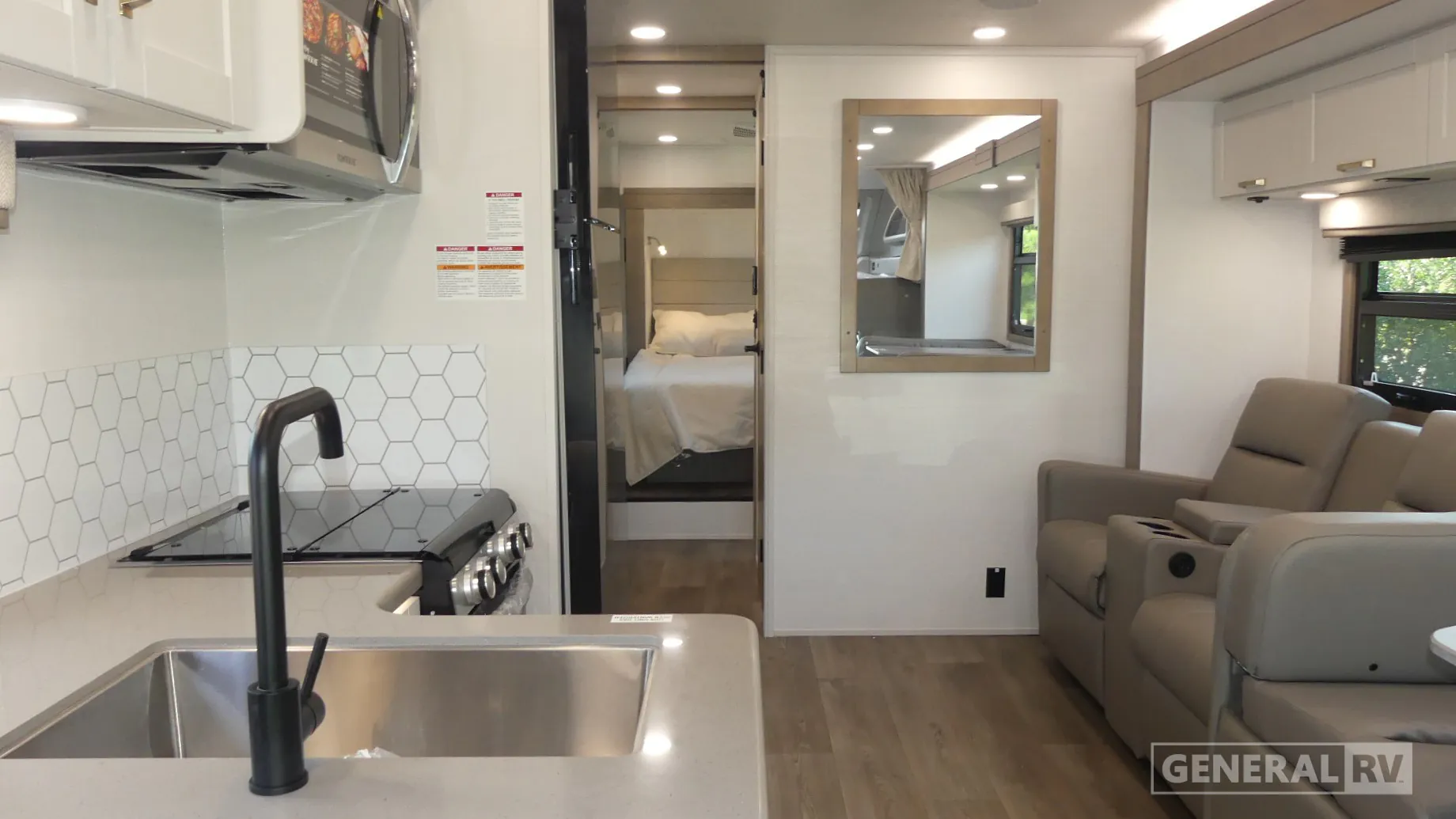 2027 Entegra Coach Odyssey 30Z - Photo 3