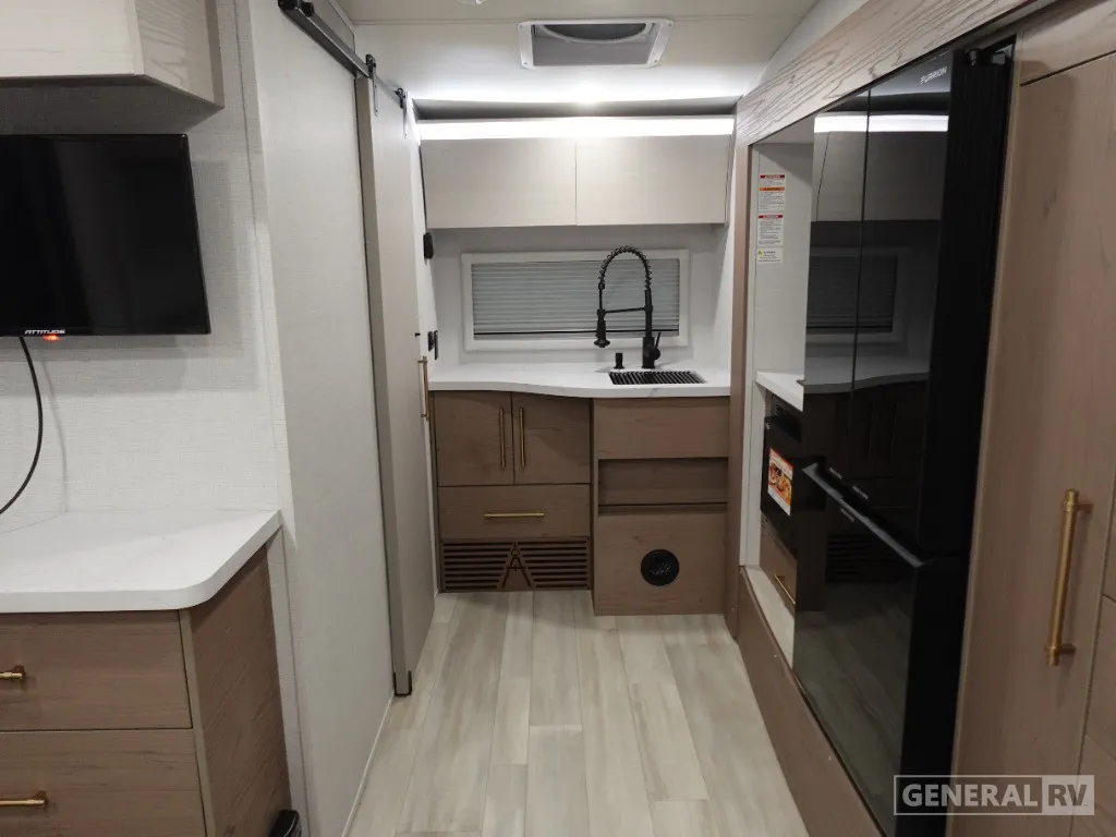 2026 Grand Design Serenova 150HL - Photo 3