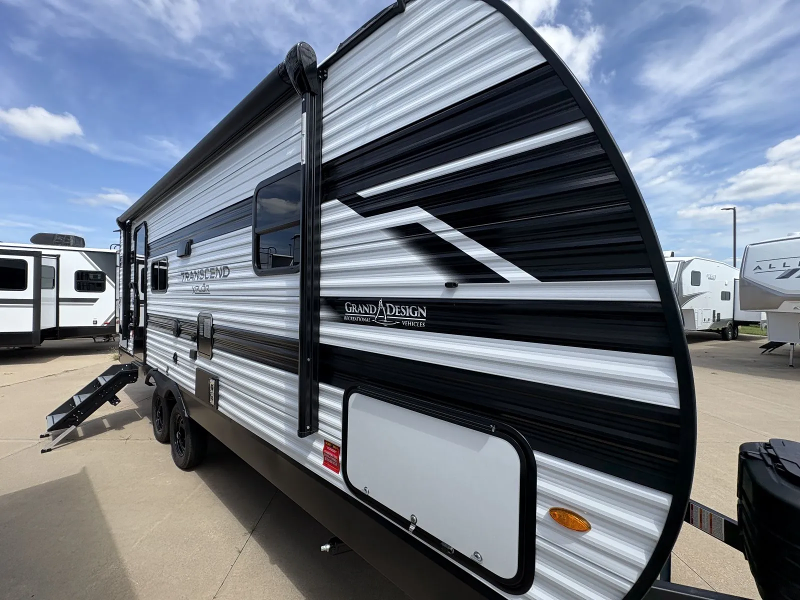2026 Grand Design Transcend Xplor 22RBX - Photo 2