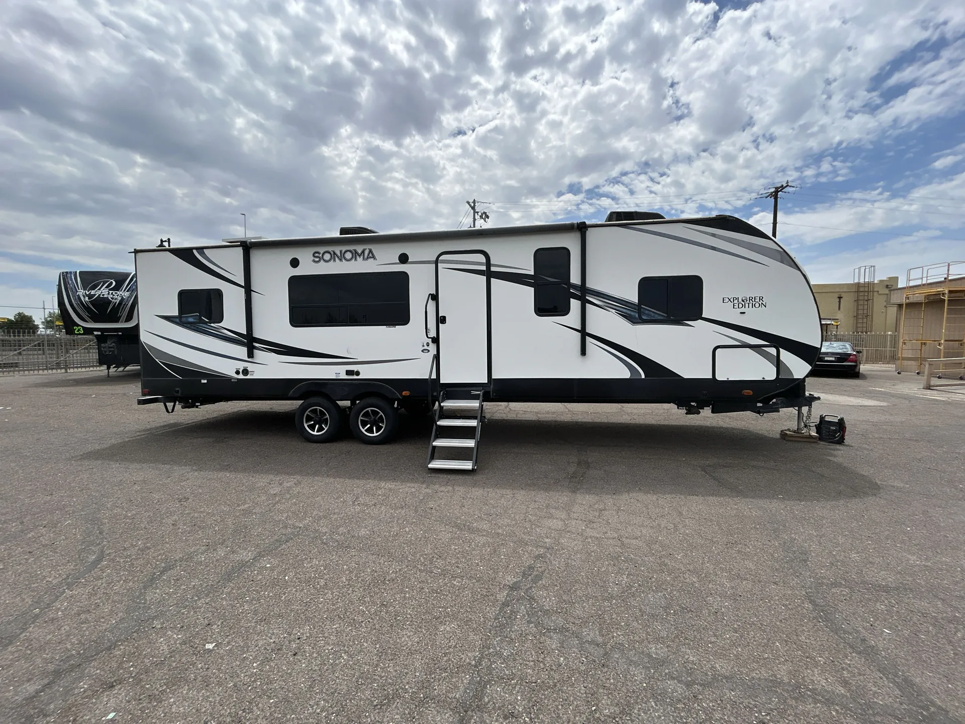 2020 Forest River Sonoma 2903RK dealer photo 5 from Camping World
