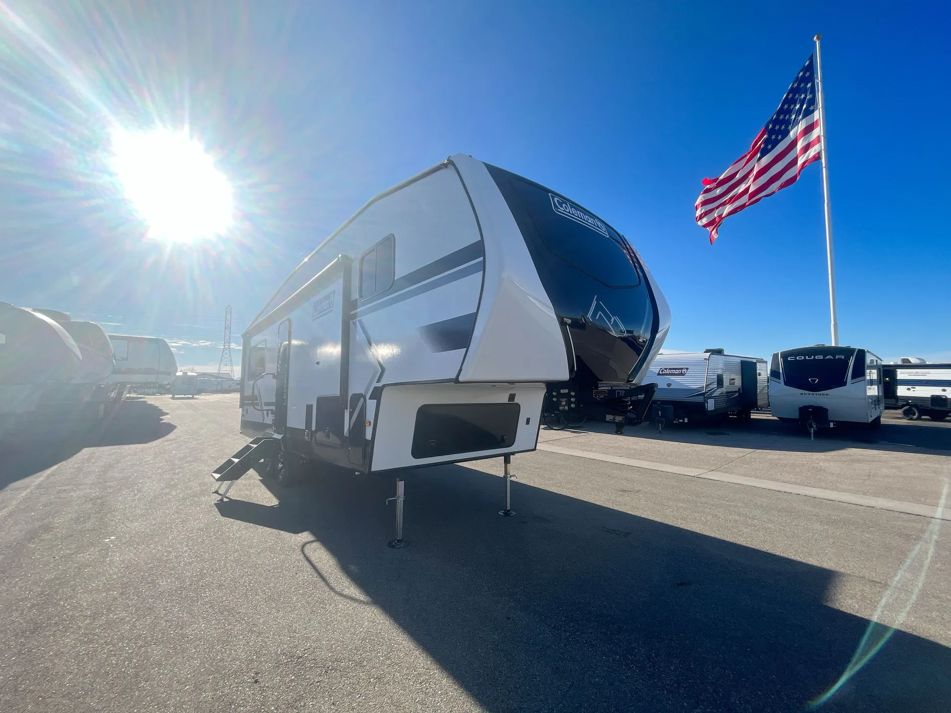 2026 Keystone Coleman Legacy 2400REX - Photo 2