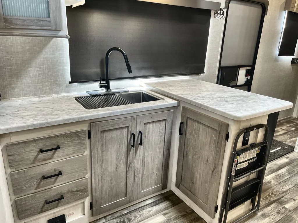 2021 Forest River Impression 320FL, Photos photo 4
