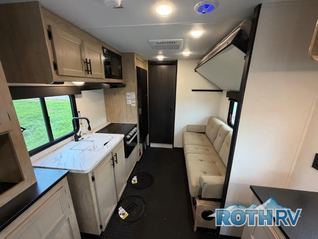 2027 Forest River Cherokee Grey Wolf 21GP, Photos photo 17
