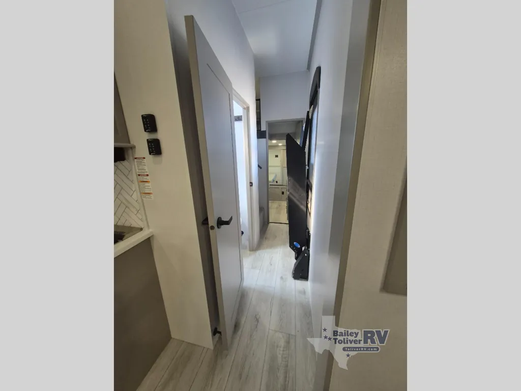 2026 Keystone Montana 377FL, Photos photo 41