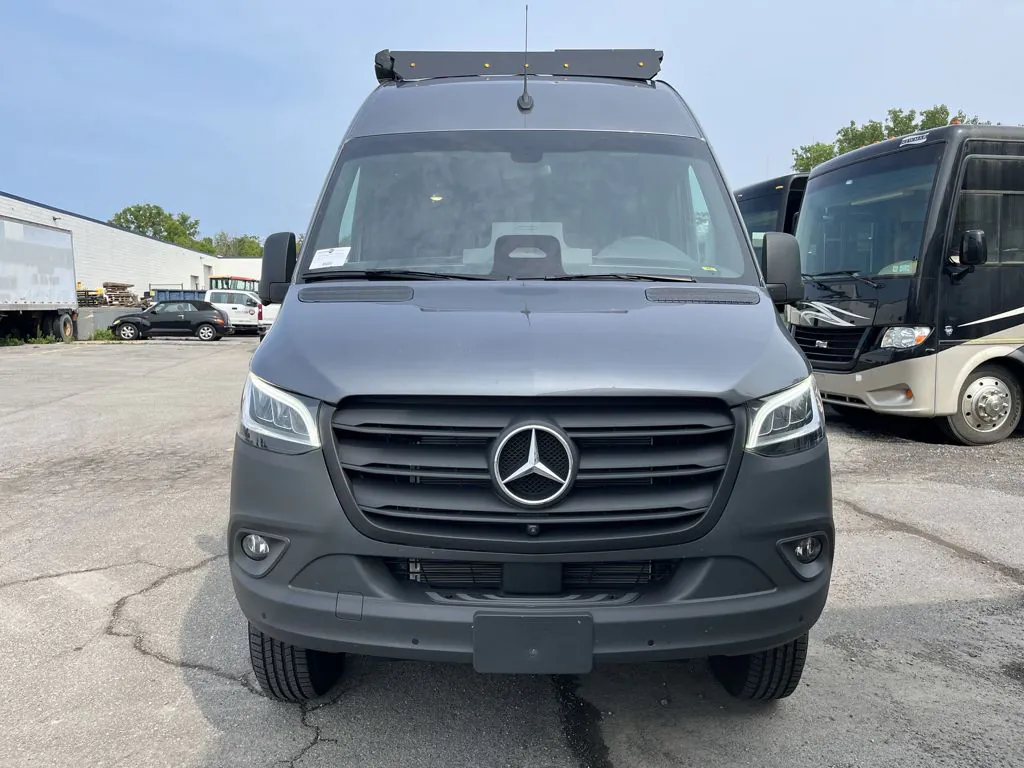 2027 Tiffin GH1 SE 19 SBV - Photo 4