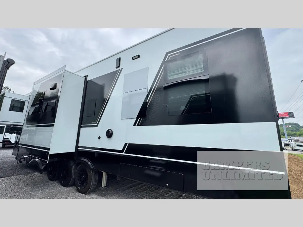 2026 Brinkley Model G 3520, Photos photo 7
