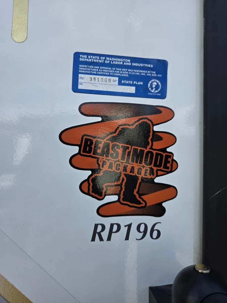2023 R-POD 196 USED - Photo 4