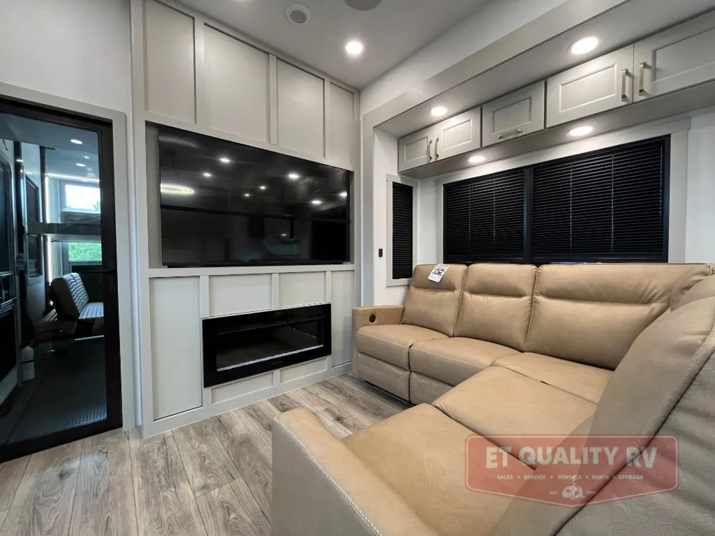 2026 Brinkley Model G 4150, Photos photo 38