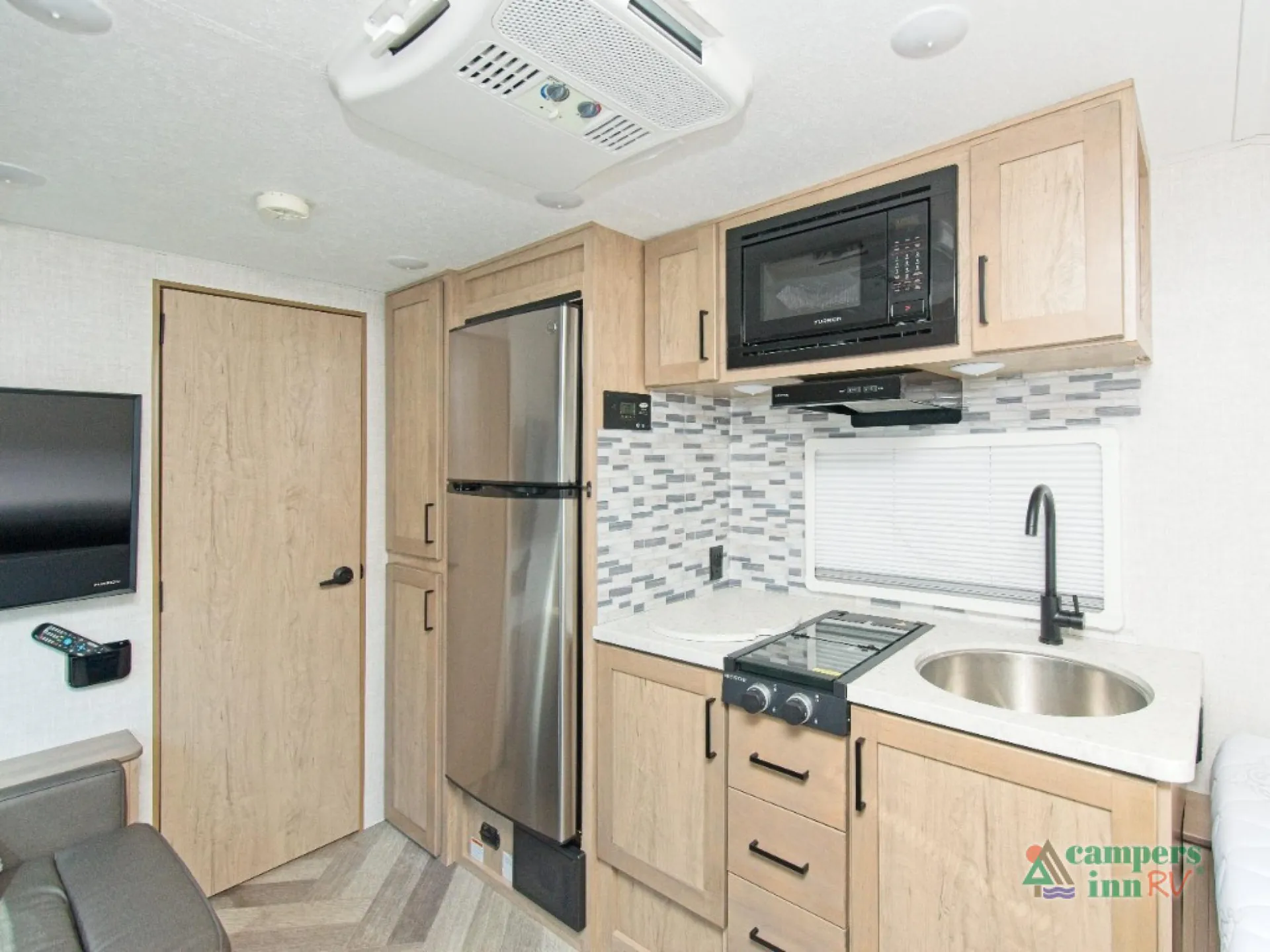 2022 Ember RV Overland 170MRB - Photo 4