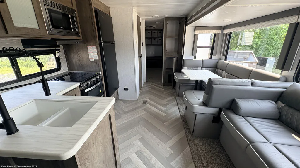 2022 Forest River Wildwood 31KQBTS, Photos photo 3
