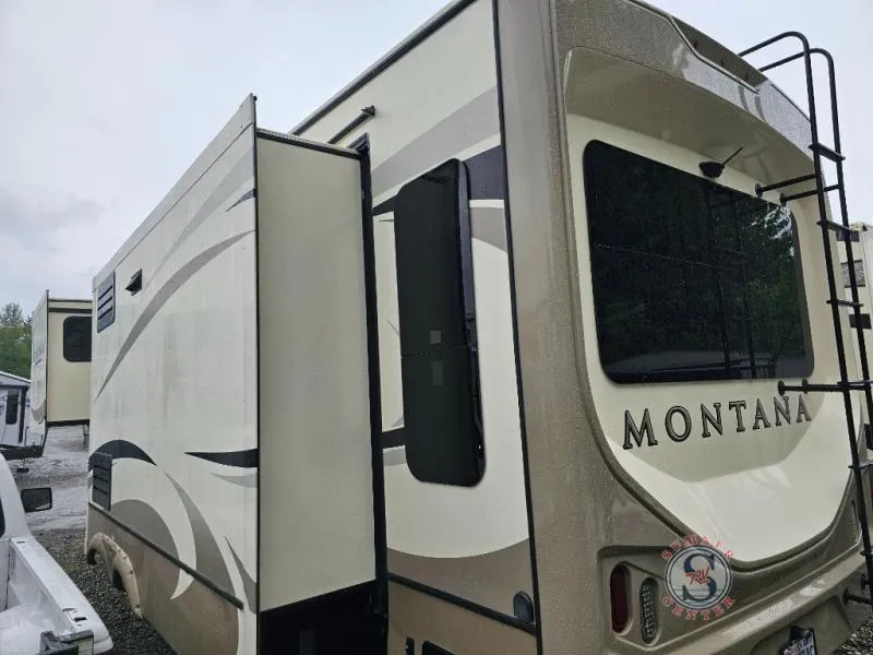 2019 Keystone Montana 3120RL - Photo 4