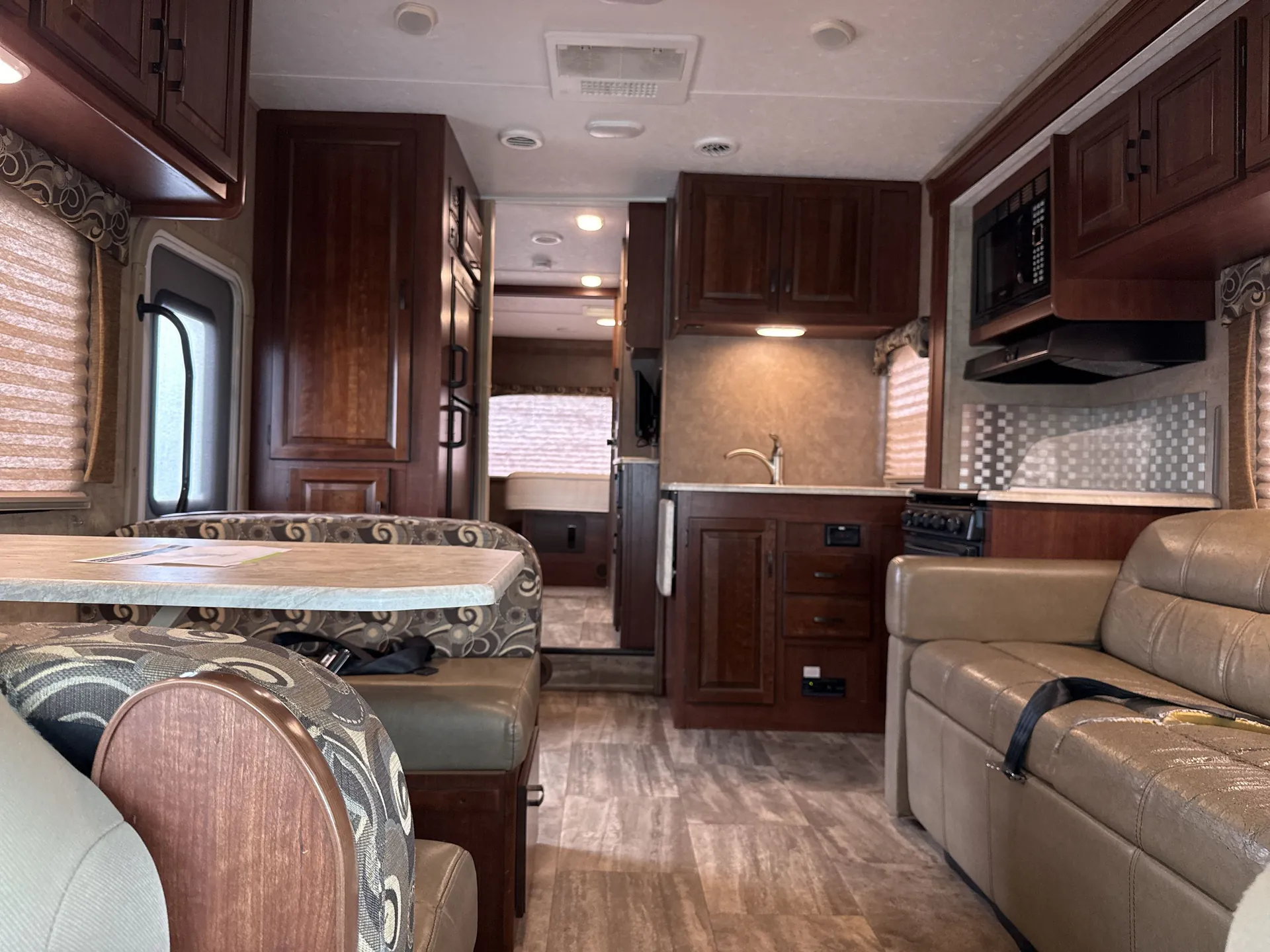 2015 Forest River Sunseeker 3170DS — living area main