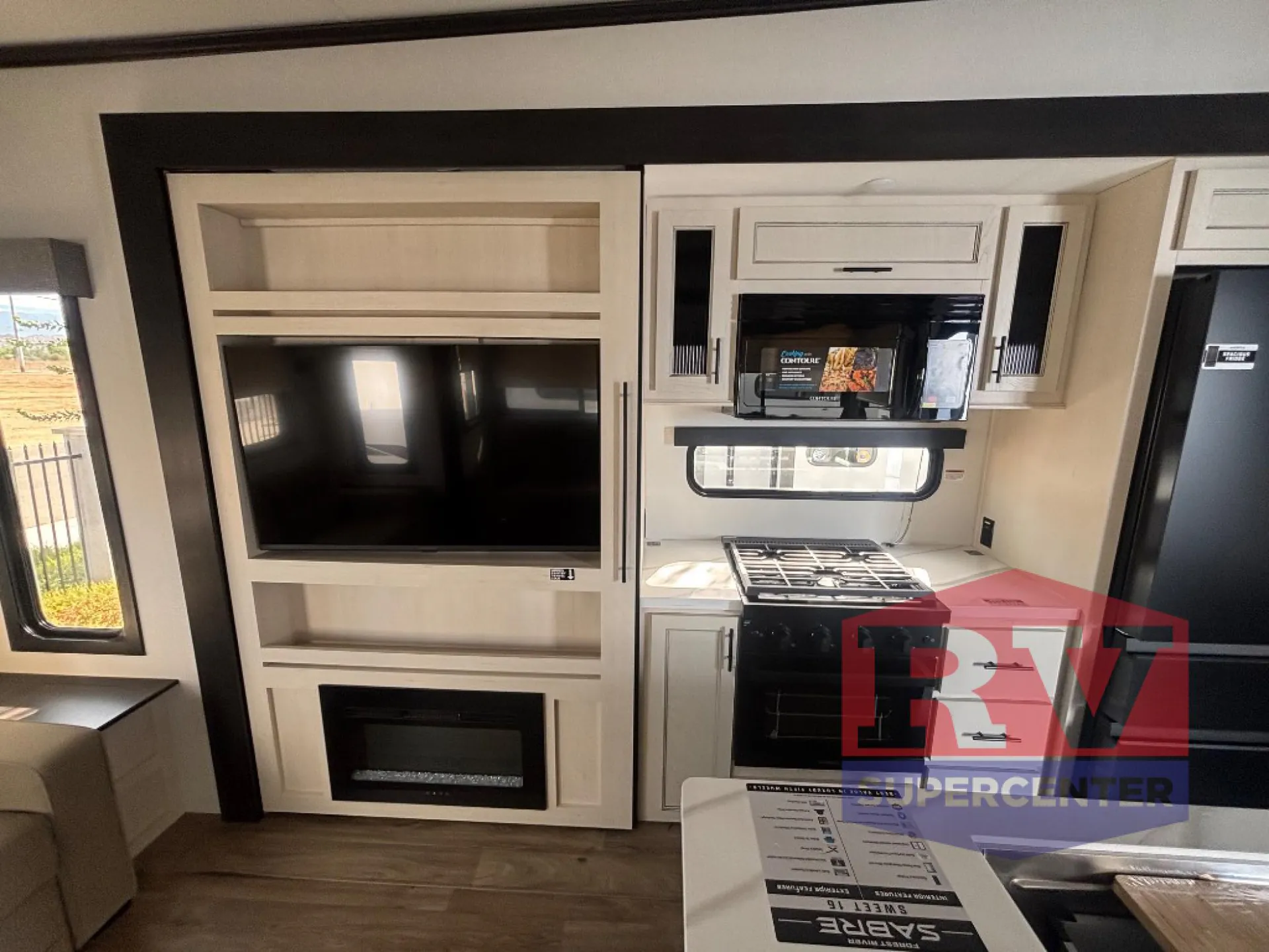 2027 Forest River Sabre 32RL — Photo 7