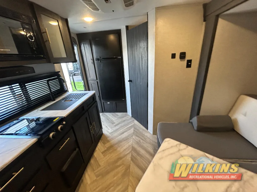 2022 Forest River Ozark 1800QS, Photos photo 9