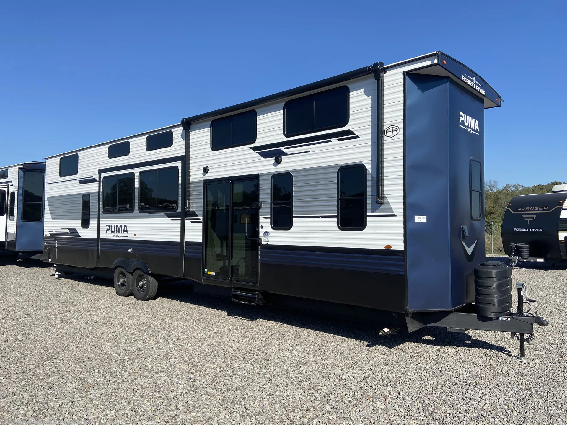 2027 Forest River Puma Vista 421LFT — Photo 6