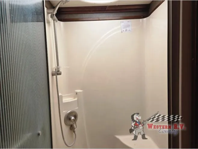2016 American Coach American Revolution 42G - Photo 4