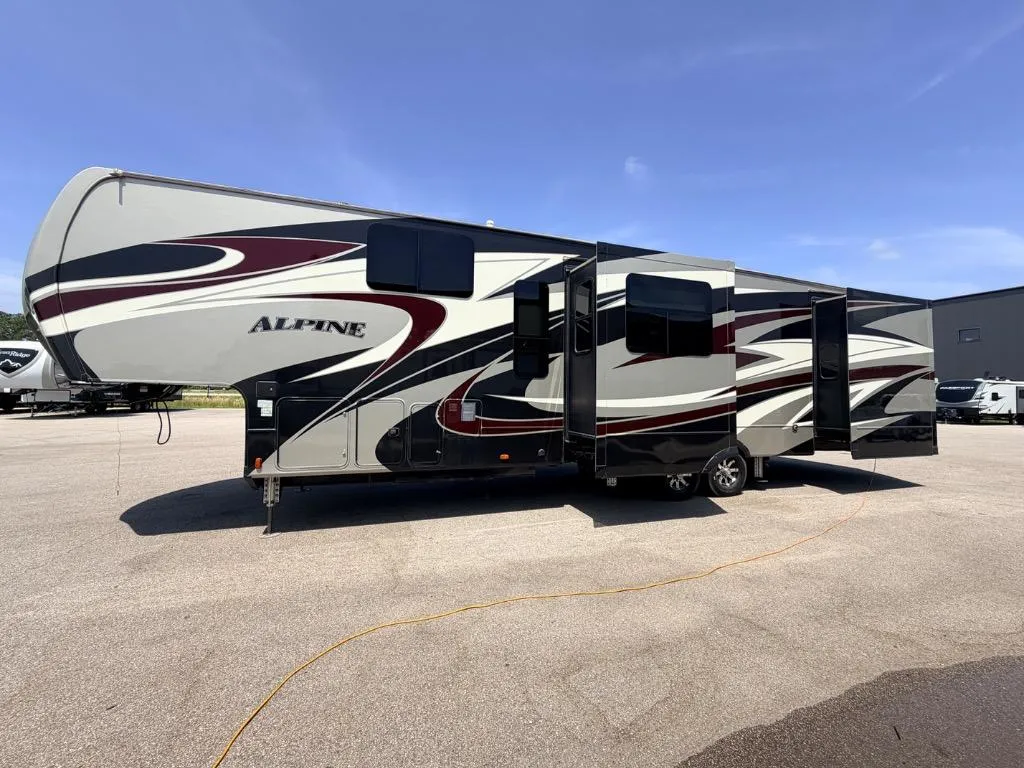 2019 Keystone RV Alpine 3801FK - Photo 4