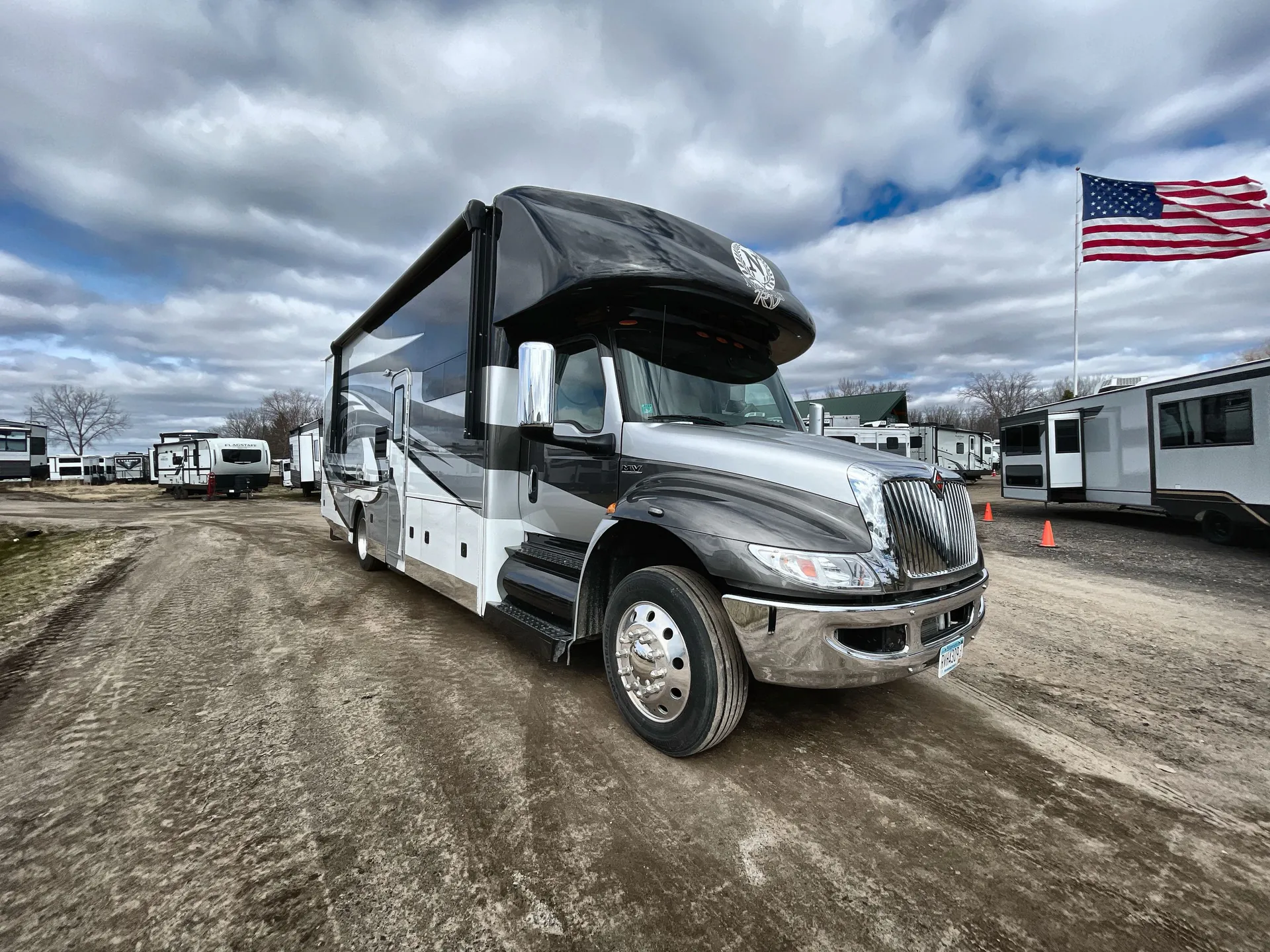 2022 nexus rv Ghost 33DS - Photo 2