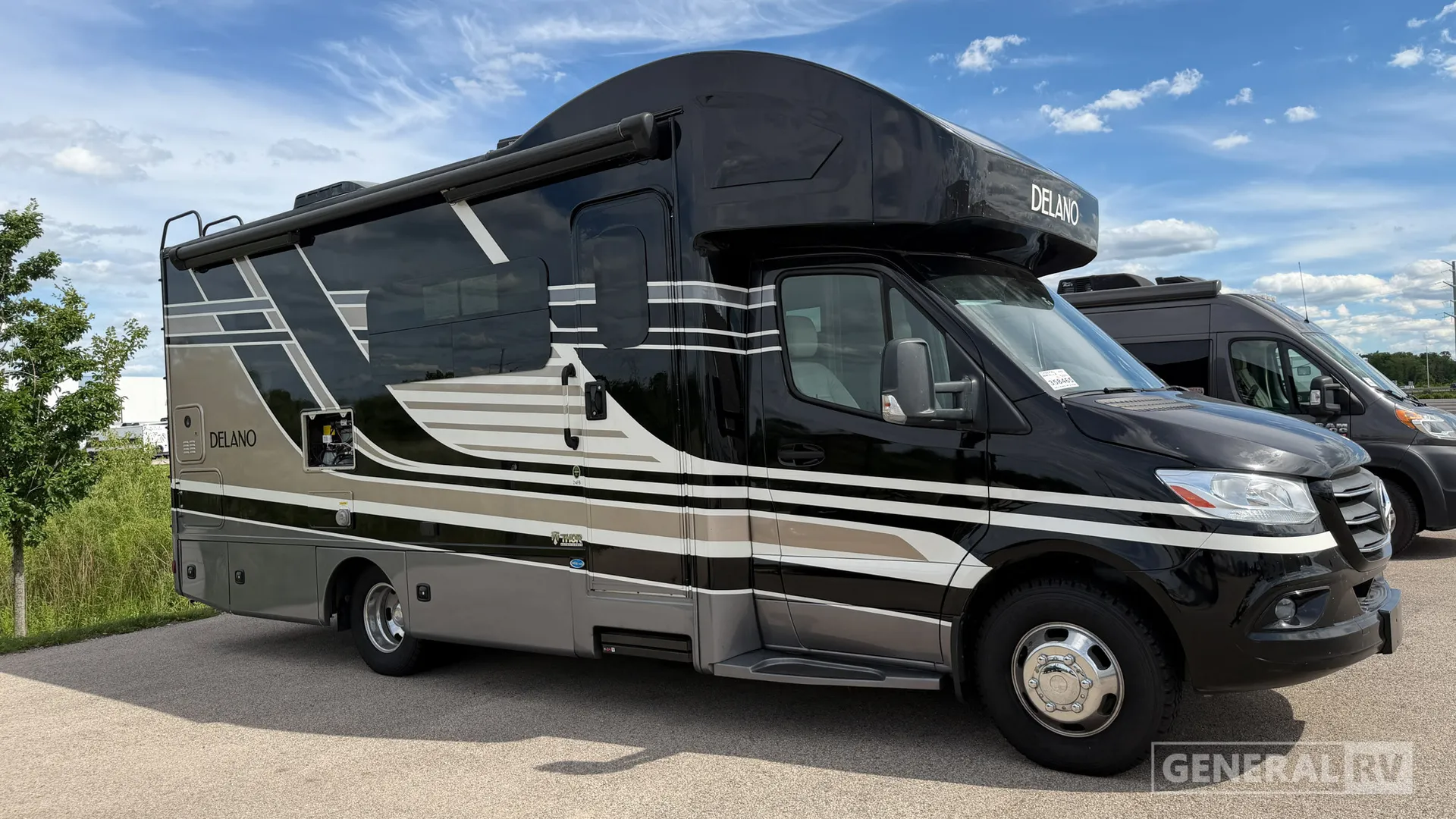 2022 Thor Motor Coach Delano 24FB - Photo 2