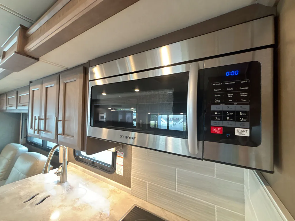 2022 Thor Motor Coach Challenger 35MQ, Photos photo 12