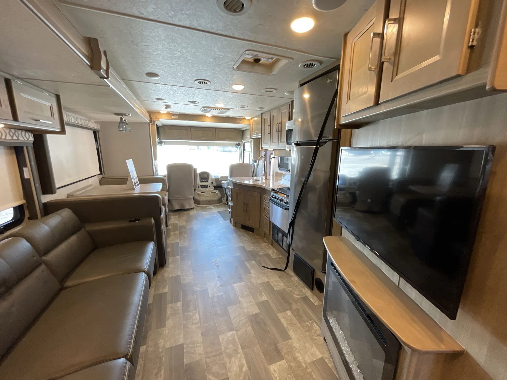 2020 Coachmen Mirada 32SS - Photo 4