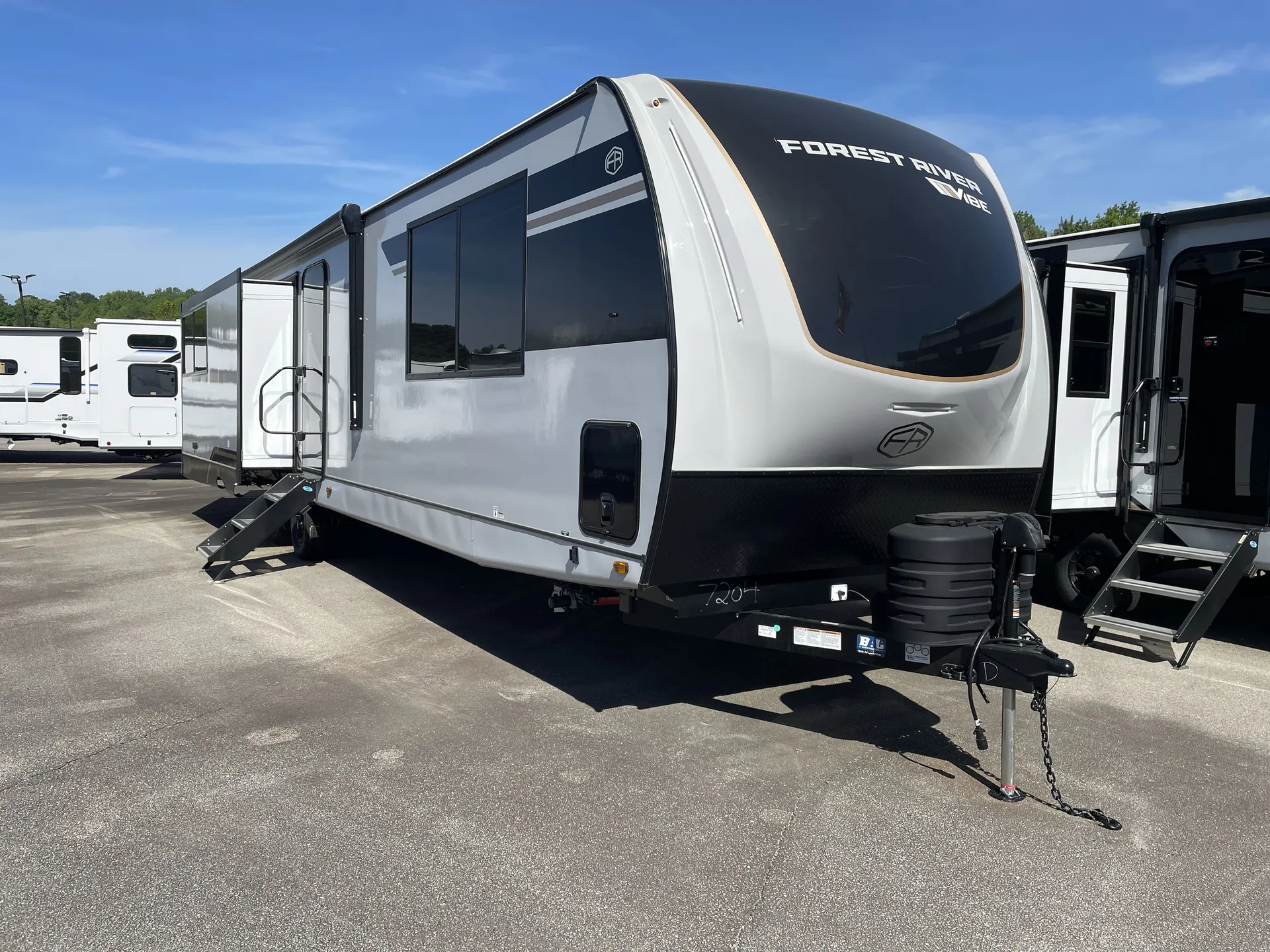 2026 Forest River Vibe 3400XL - Photo 2