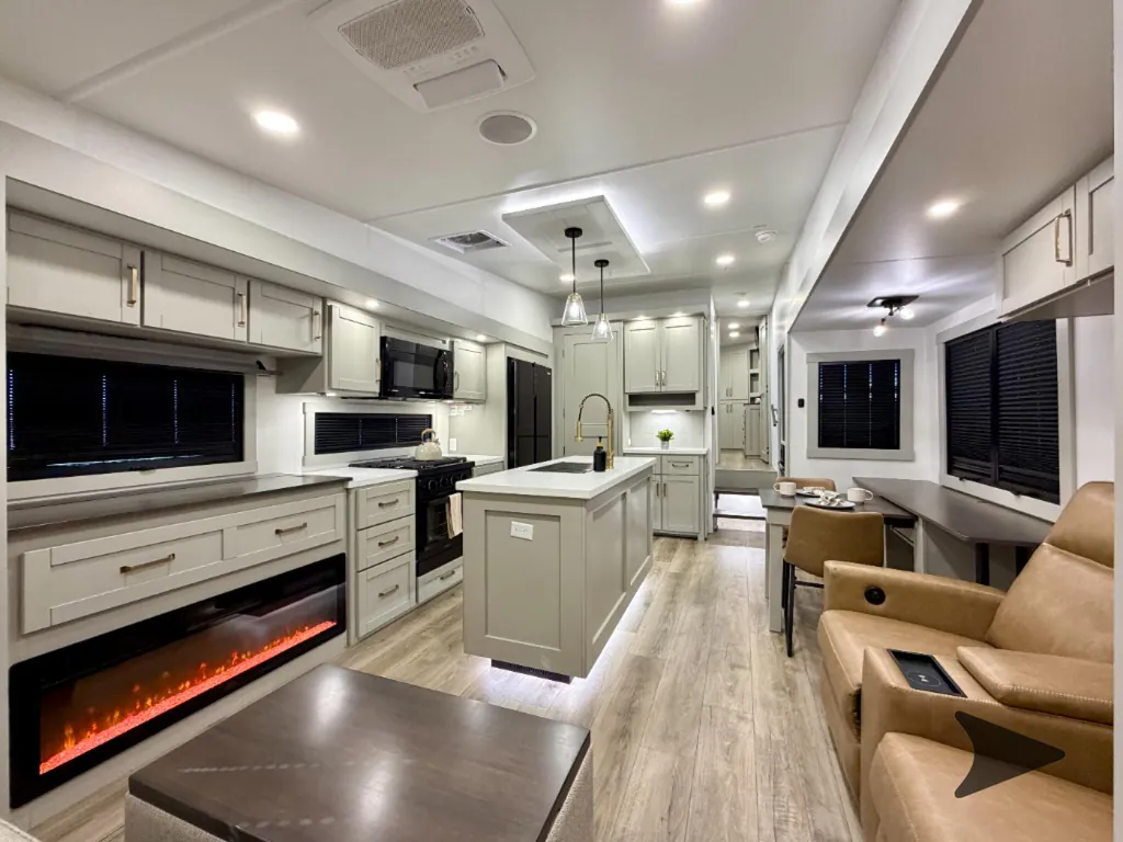 2025 Brinkley Model Z 3100, Photos photo 28