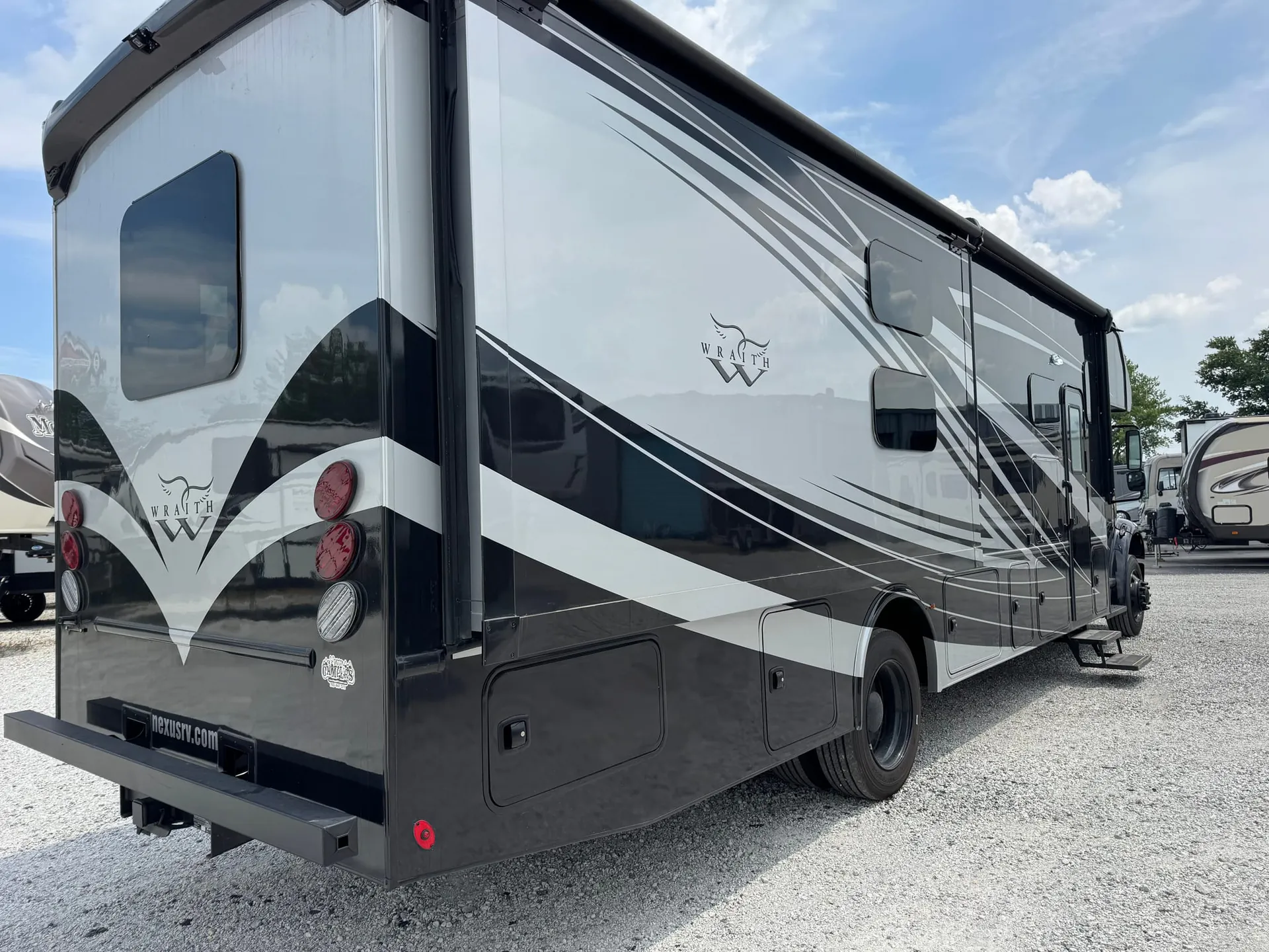 2027 Nexus Wraith 35F - Photo 4