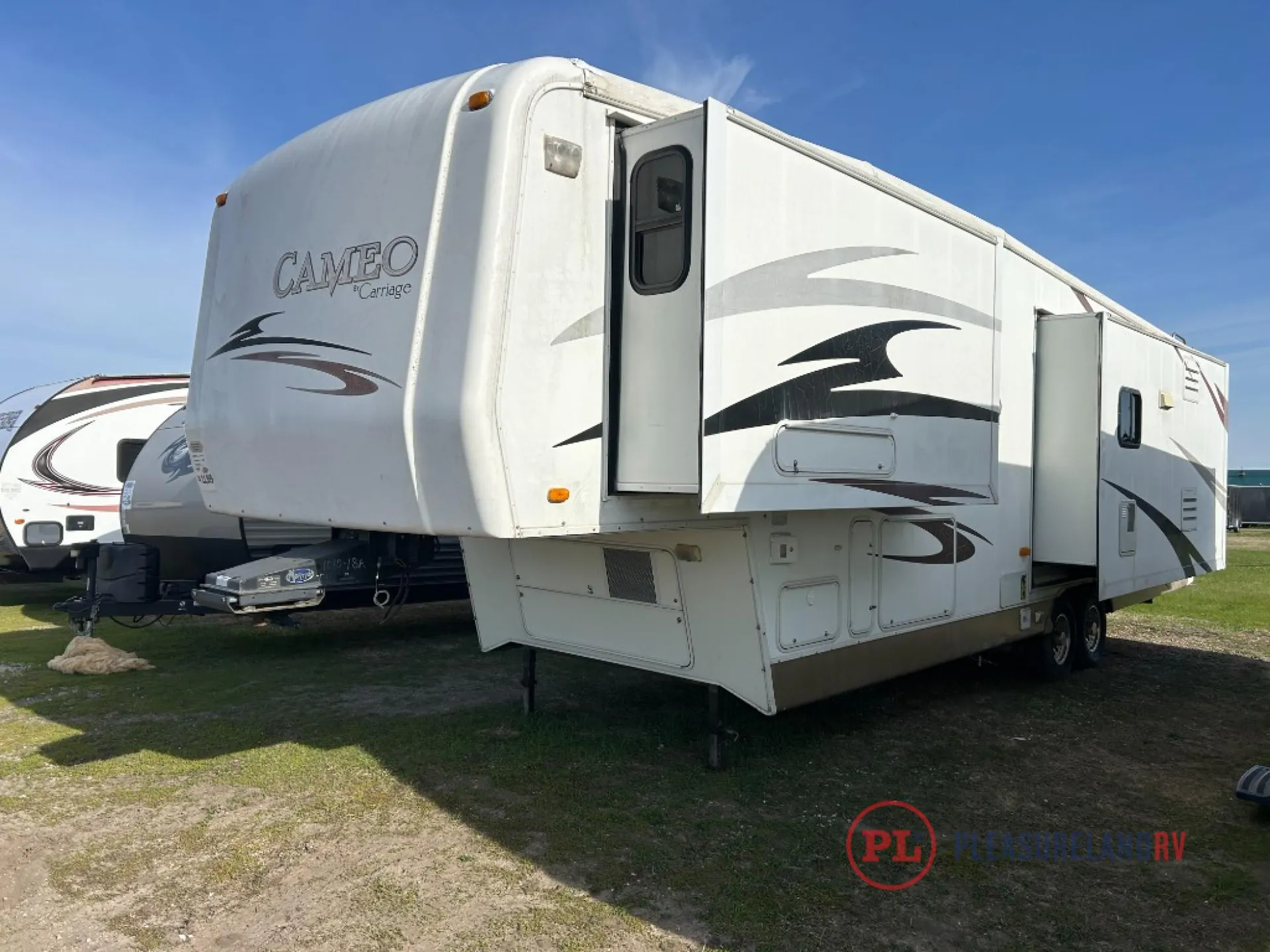 2008 Carriage Cameo 35FD3 - Photo 3