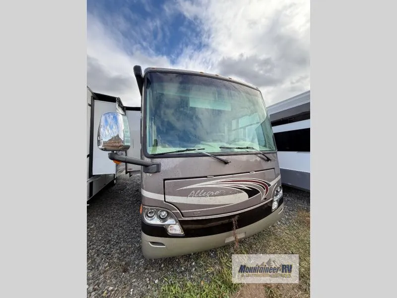 2014 Tiffin Allegro Breeze 32BR - Photo 3