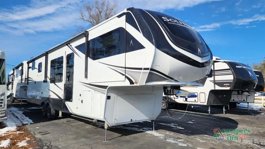 2026 Grand Design Solitude 380FL - Photo 3