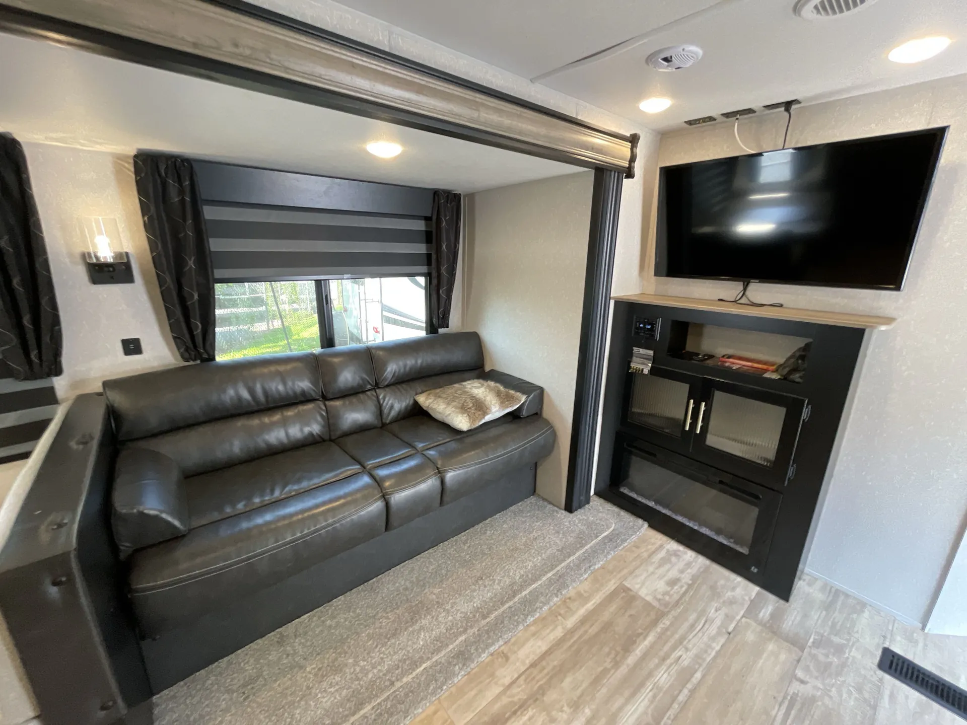 2022 Forest River Cherokee Black Label 274RKBL — living area main