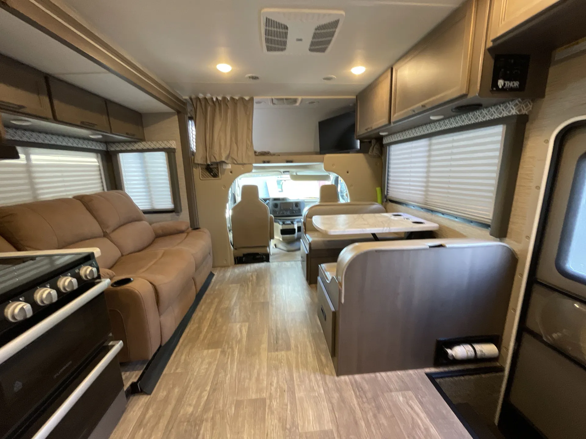2023 Thor Motor Coach Coleman 27CM — living area main