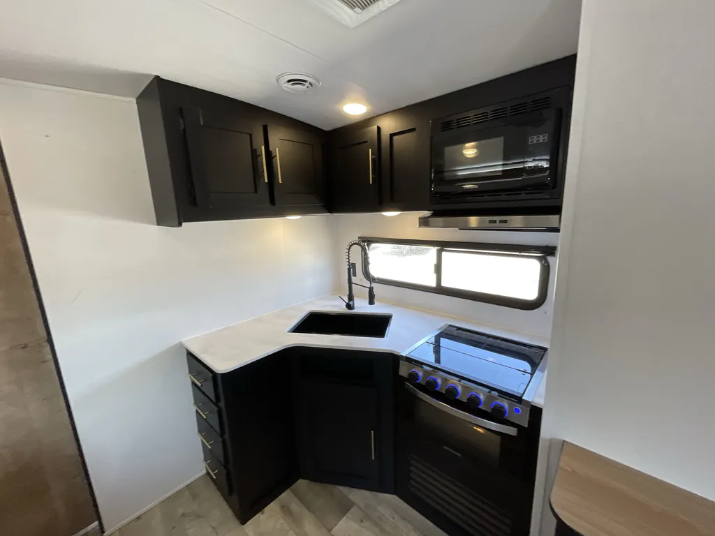 2023 Keystone Springdale 251BH, Photos photo 12